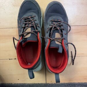 Columbia Men's Pivot Mid WP Waterproof Hiking Shoes Dark Grey Rust Red Sz 11.5